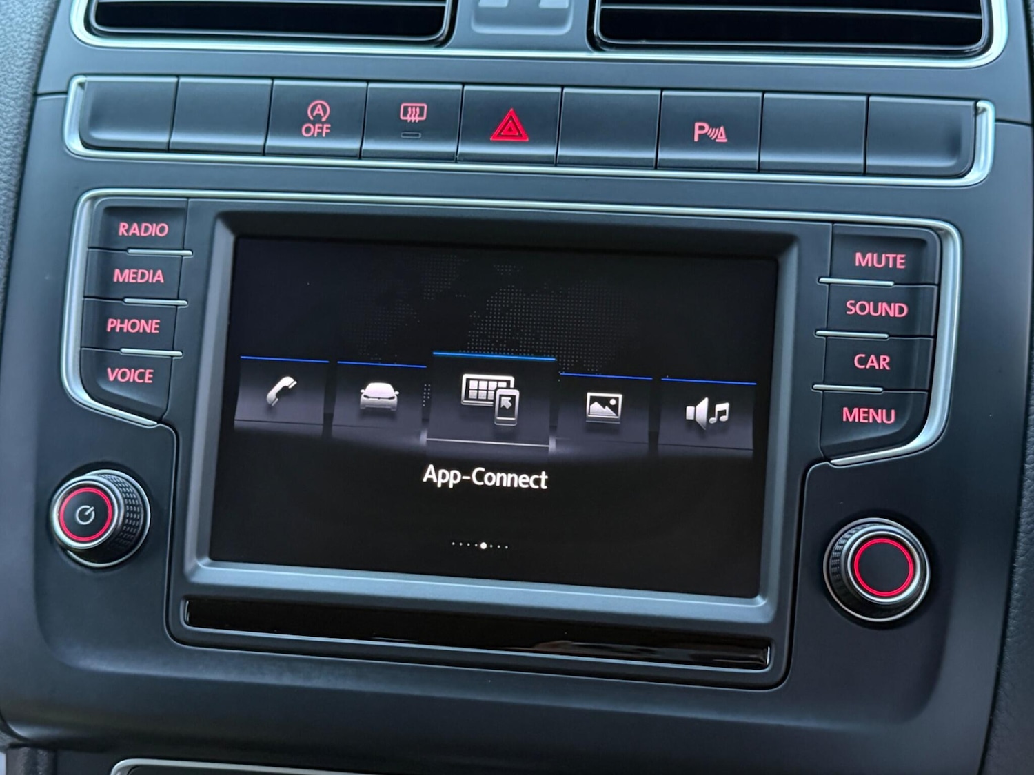 Used Volkswagen Polo 2017 for sale - 76849749: Photo 50