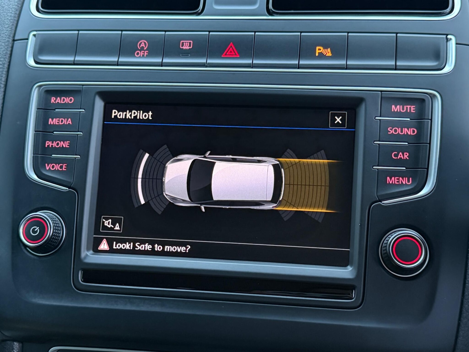 Used Volkswagen Polo 2017 for sale - 76849749: Photo 9