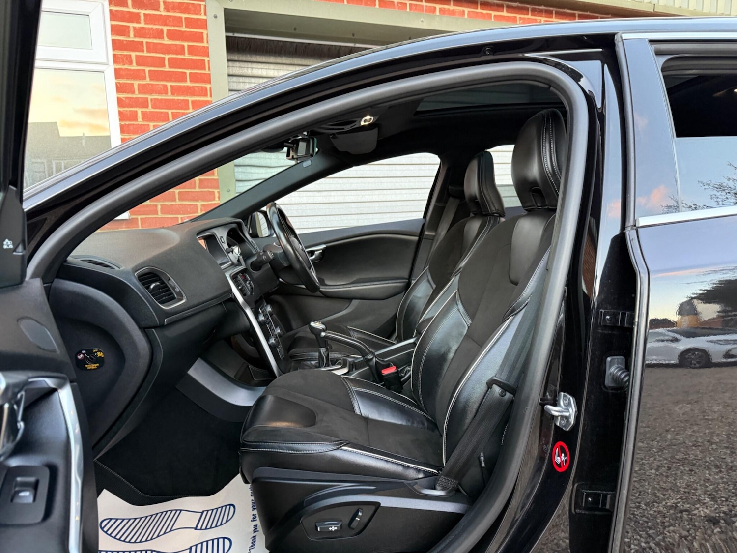 Used Volvo V40 2018 for sale - 77052507: Photo 13