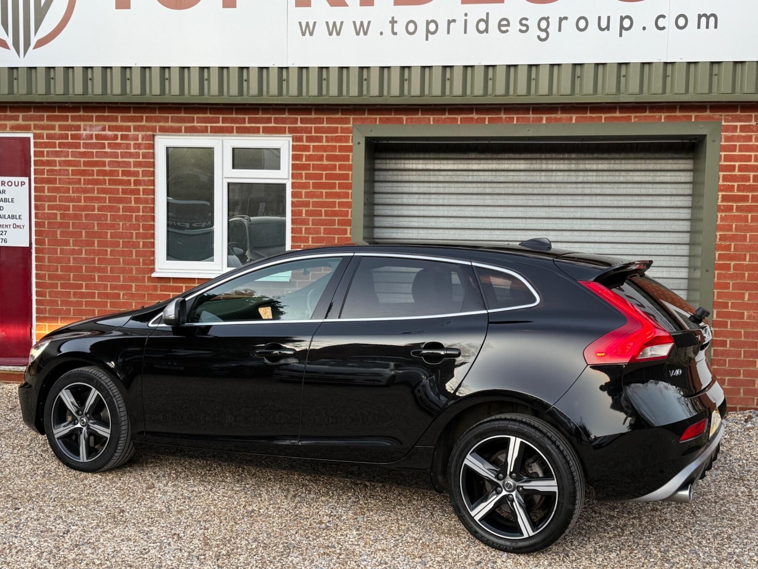 Used Volvo V40 2018 for sale - 77052507: Photo 28