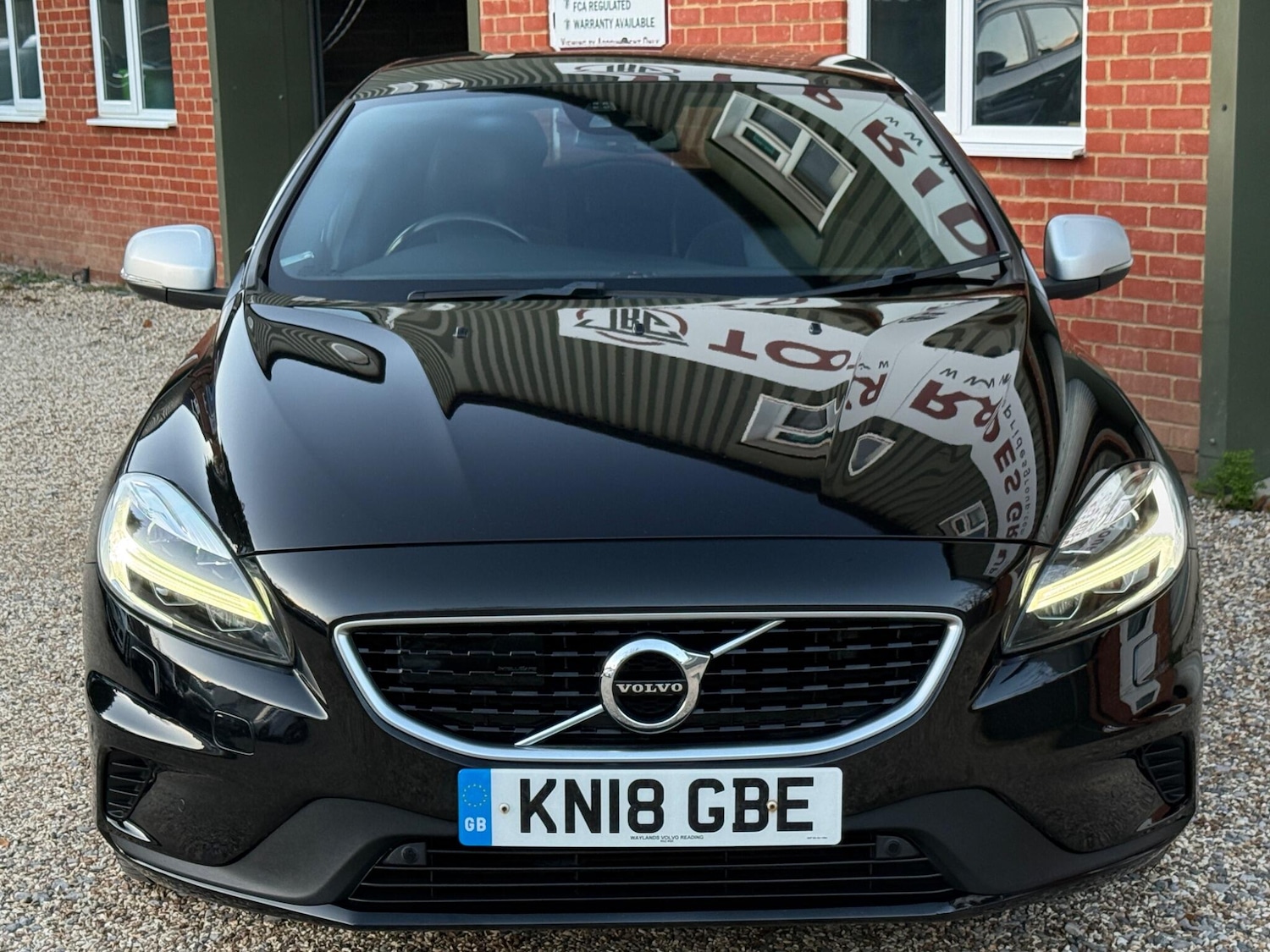Used Volvo V40 2018 for sale - 77052507: Photo 3