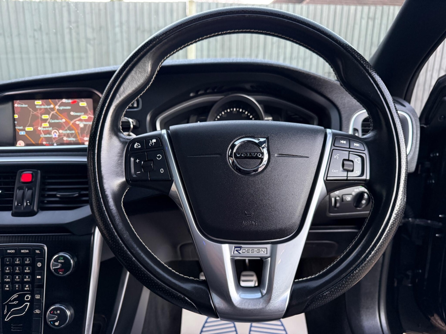 Used Volvo V40 2018 for sale - 77052507: Photo 35