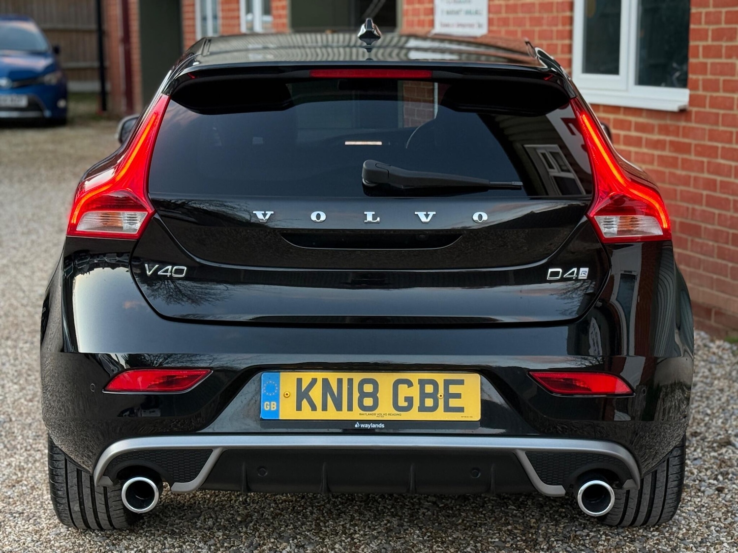 Used Volvo V40 2018 for sale - 77052507: Photo 4