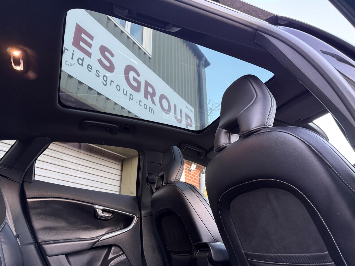 Used Volvo V40 2018 for sale - 77052507: Photo 5