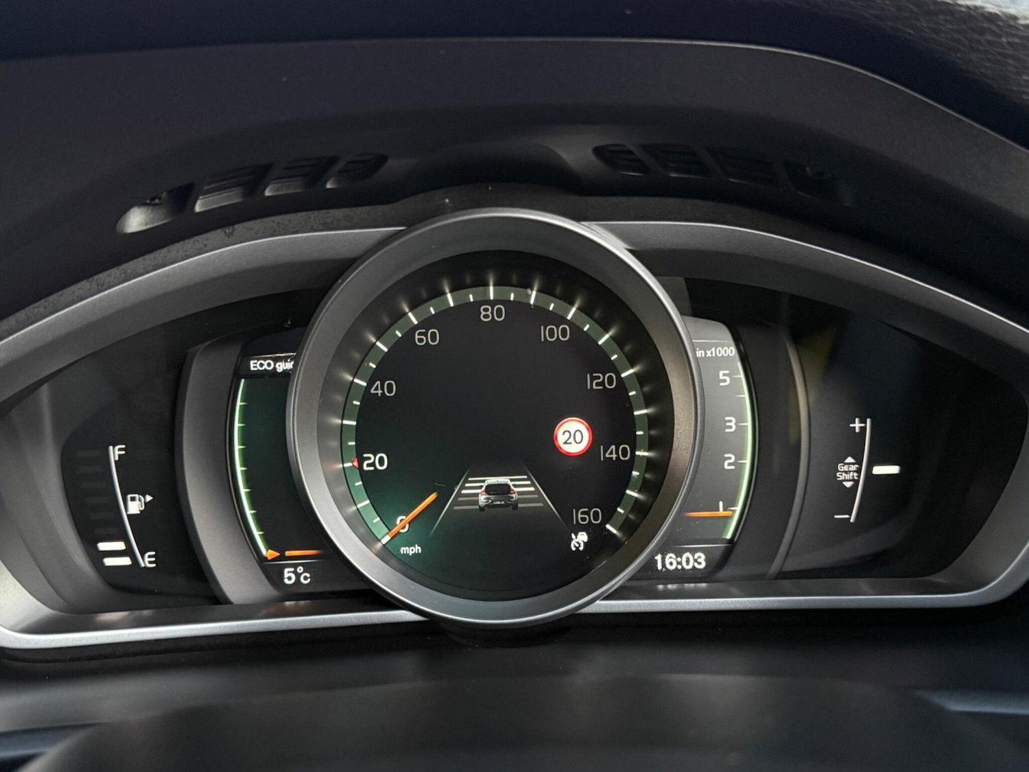 Used Volvo V40 2018 for sale - 77052507: Photo 51