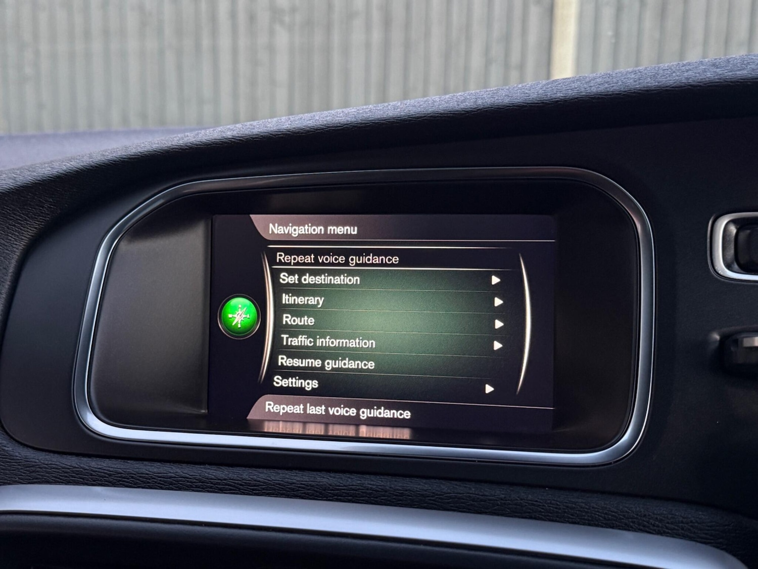 Used Volvo V40 2018 for sale - 77052507: Photo 54