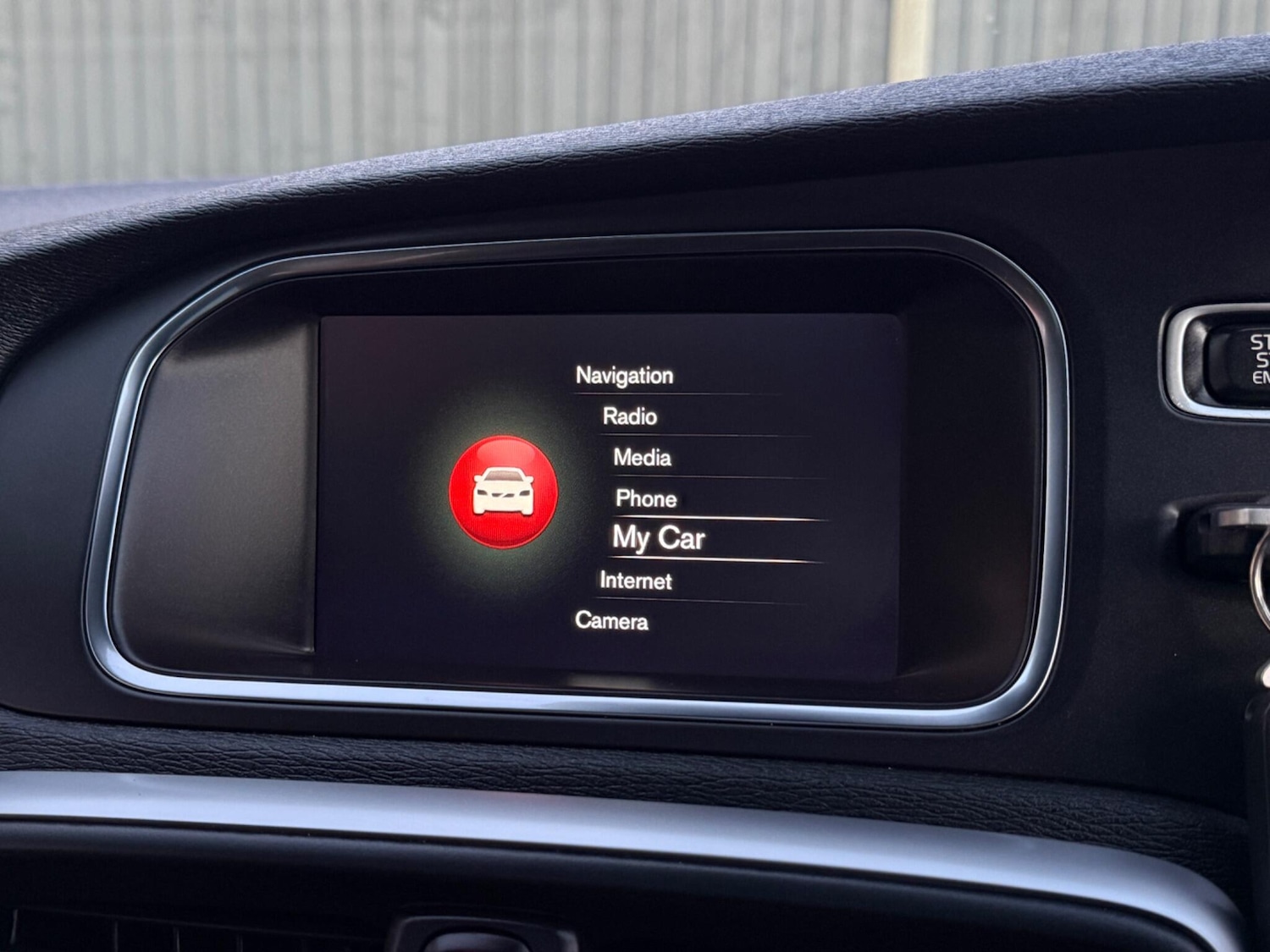 Used Volvo V40 2018 for sale - 77052507: Photo 63