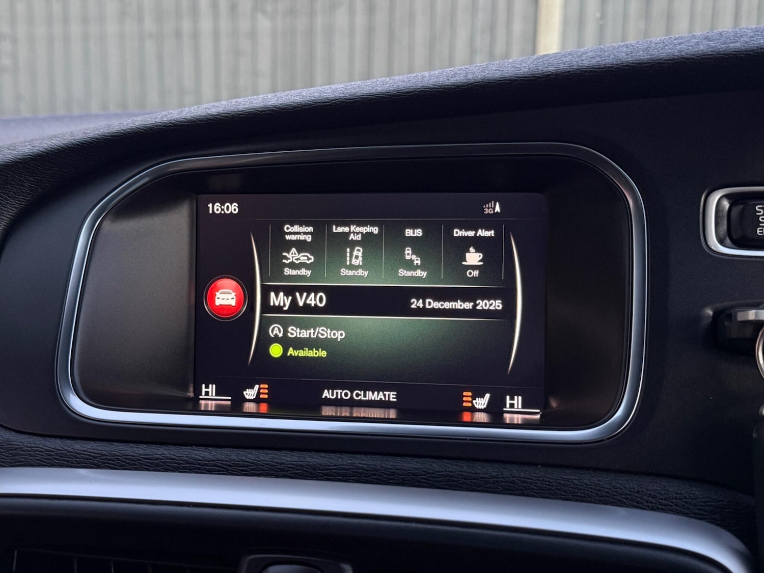 Used Volvo V40 2018 for sale - 77052507: Photo 64