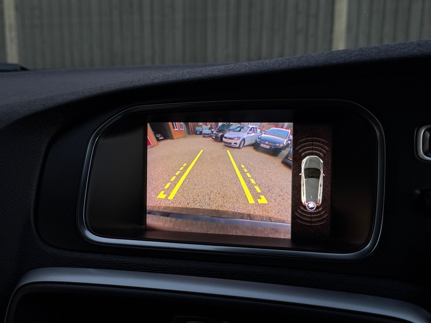 Used Volvo V40 2018 for sale - 77052507: Photo 8