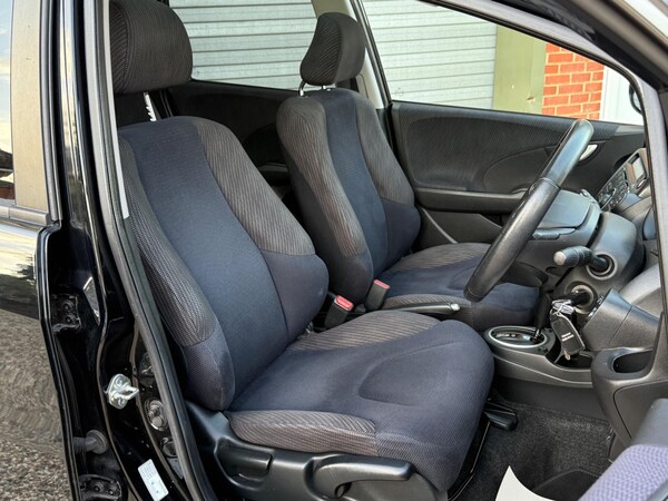 Used Honda Jazz 2015 for sale - 74648023: Photo 15
