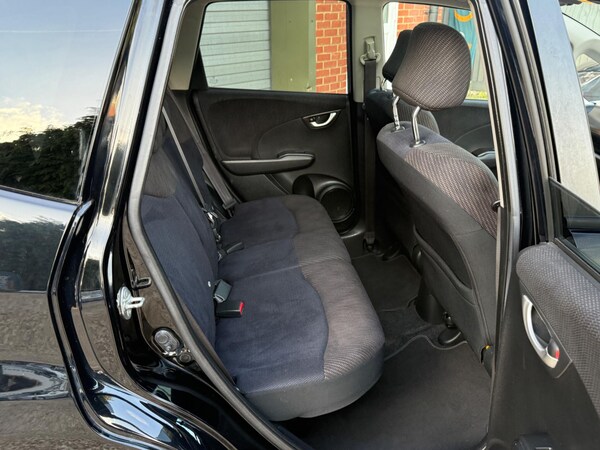 Used Honda Jazz 2015 for sale - 74648023: Photo 16