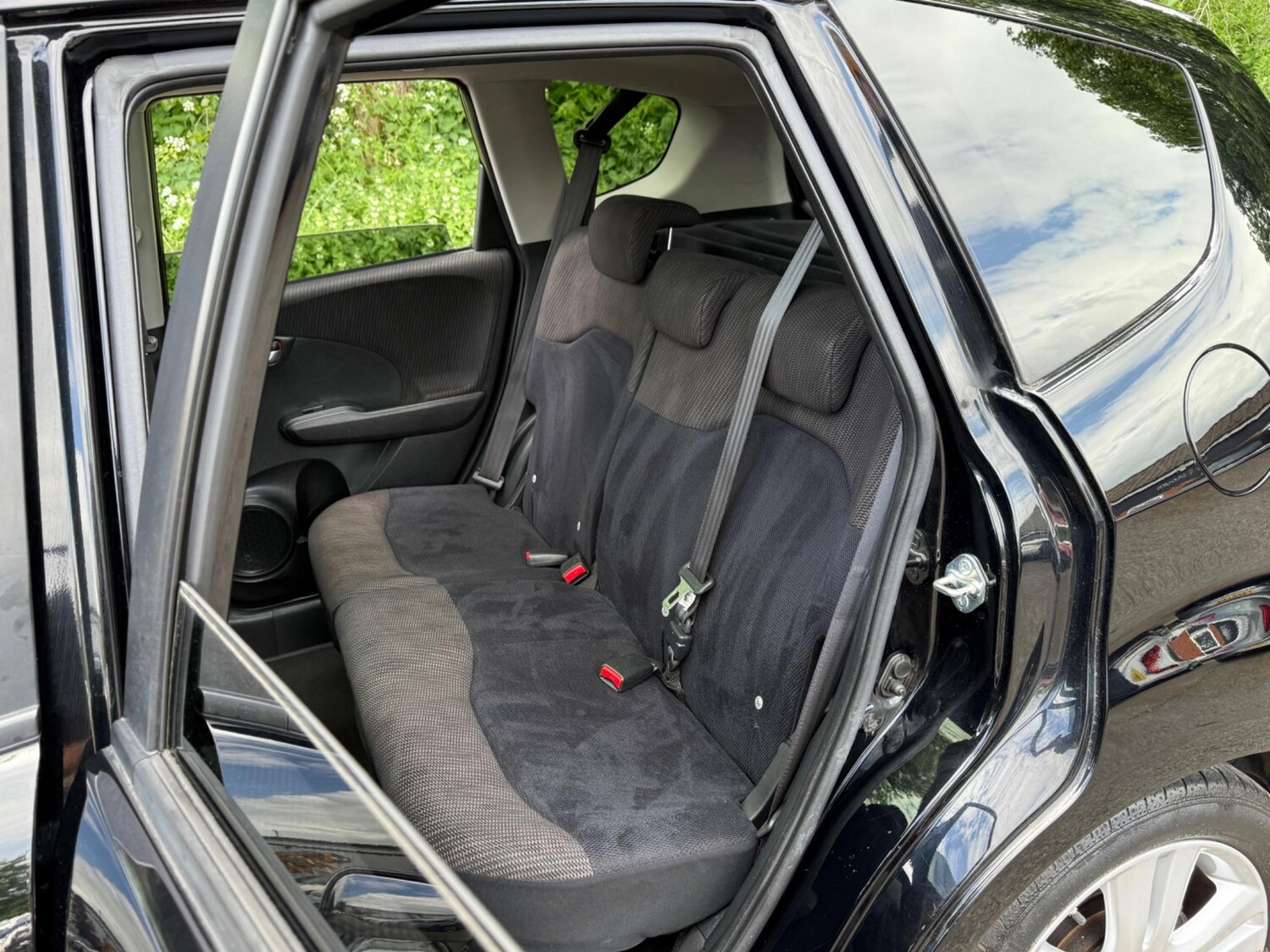 Vehicle 28