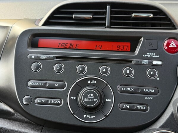 Used Honda Jazz 2015 for sale - 74648023: Photo 46