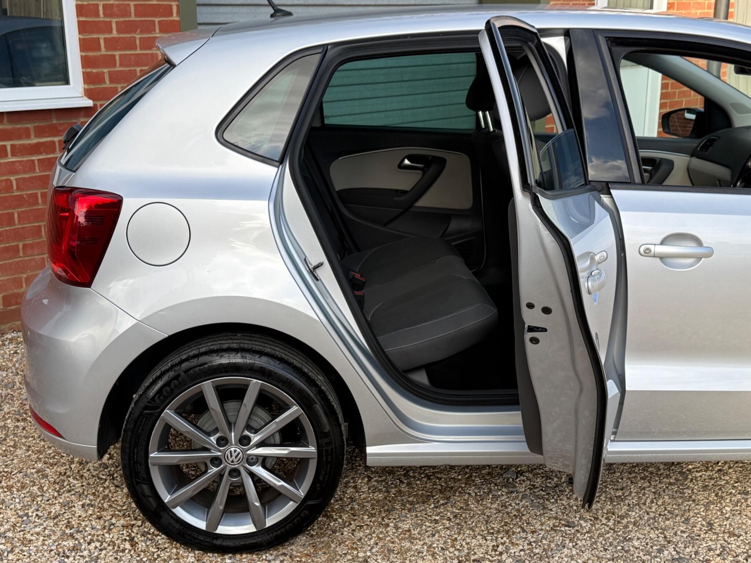 Used Volkswagen Polo for sale - 77825190: Photo 19