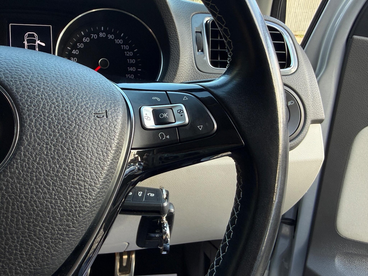 Used Volkswagen Polo for sale - 77825190: Photo 36