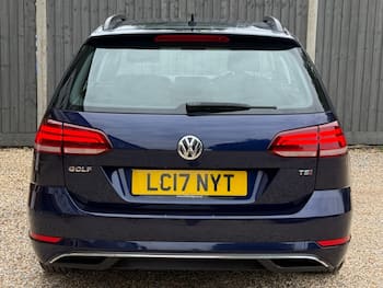 Used Volkswagen Golf 2017 for sale - 79741148: Photo