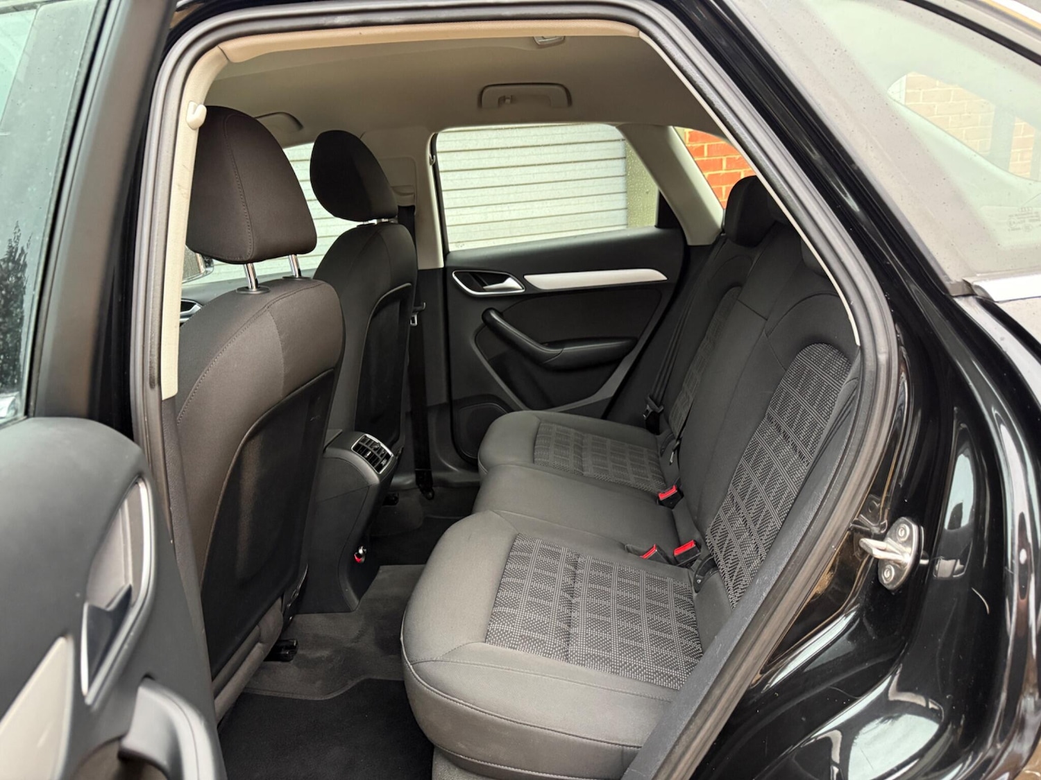 Used Audi Q3 2017 for sale - 76899229: Photo 21