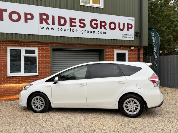 Used Toyota Prius+ 2018 for sale - 75540331: Photo 2