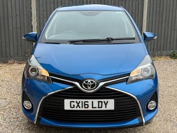 Used Toyota Yaris 2016 for sale - 79553469: Photo