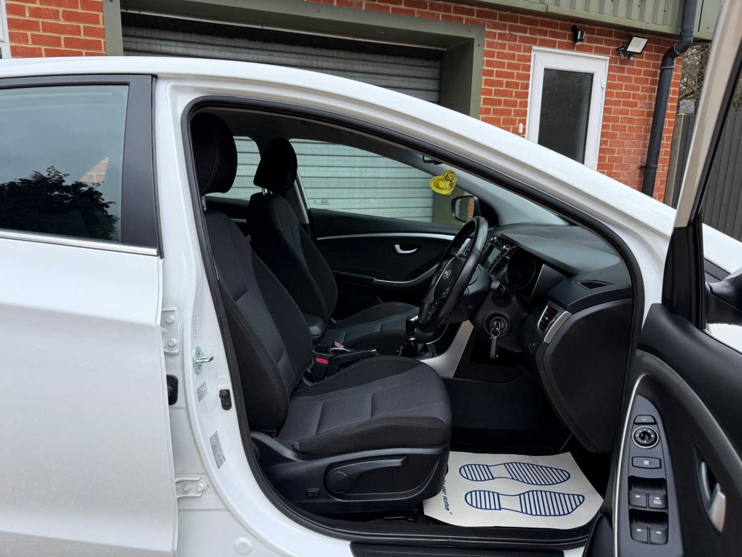 Used Hyundai i30 2015 for sale - 77705136: Photo 14