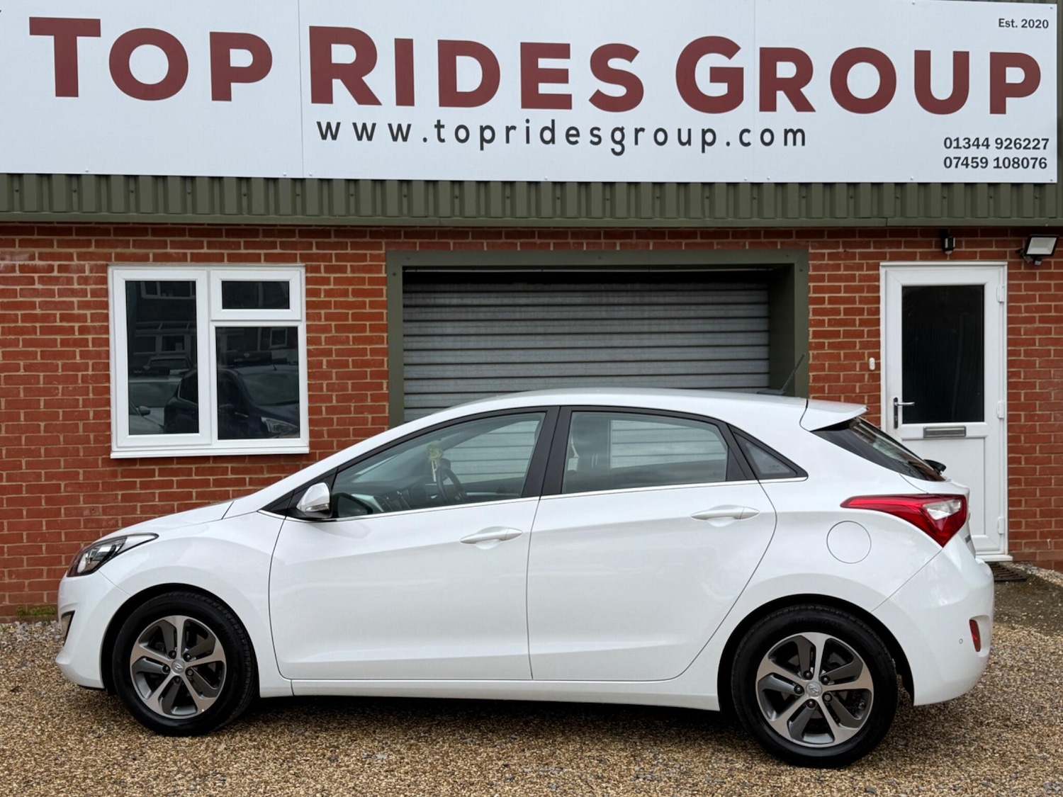 Used Hyundai i30 2015 for sale - 77705136: Photo 2