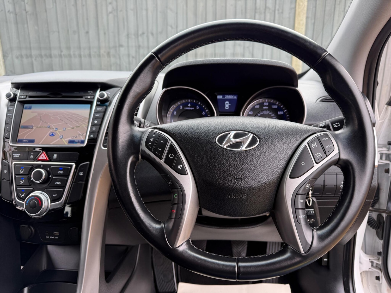 Used Hyundai i30 2015 for sale - 77705136: Photo 36