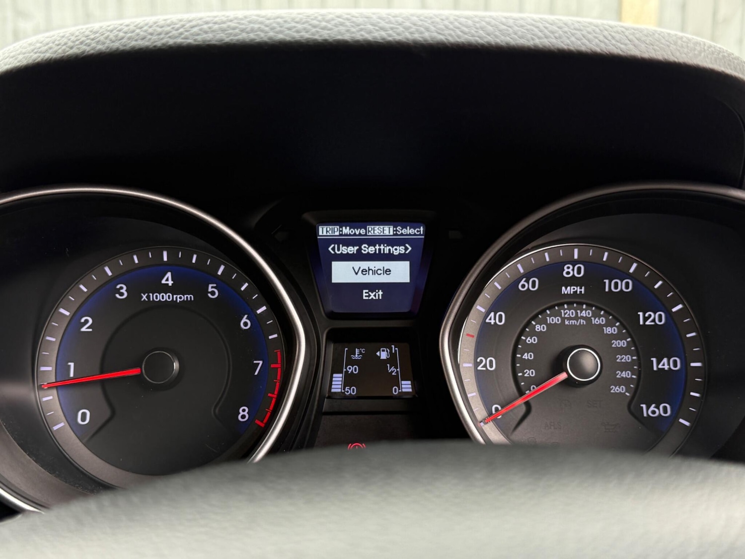 Used Hyundai i30 2015 for sale - 77705136: Photo 48