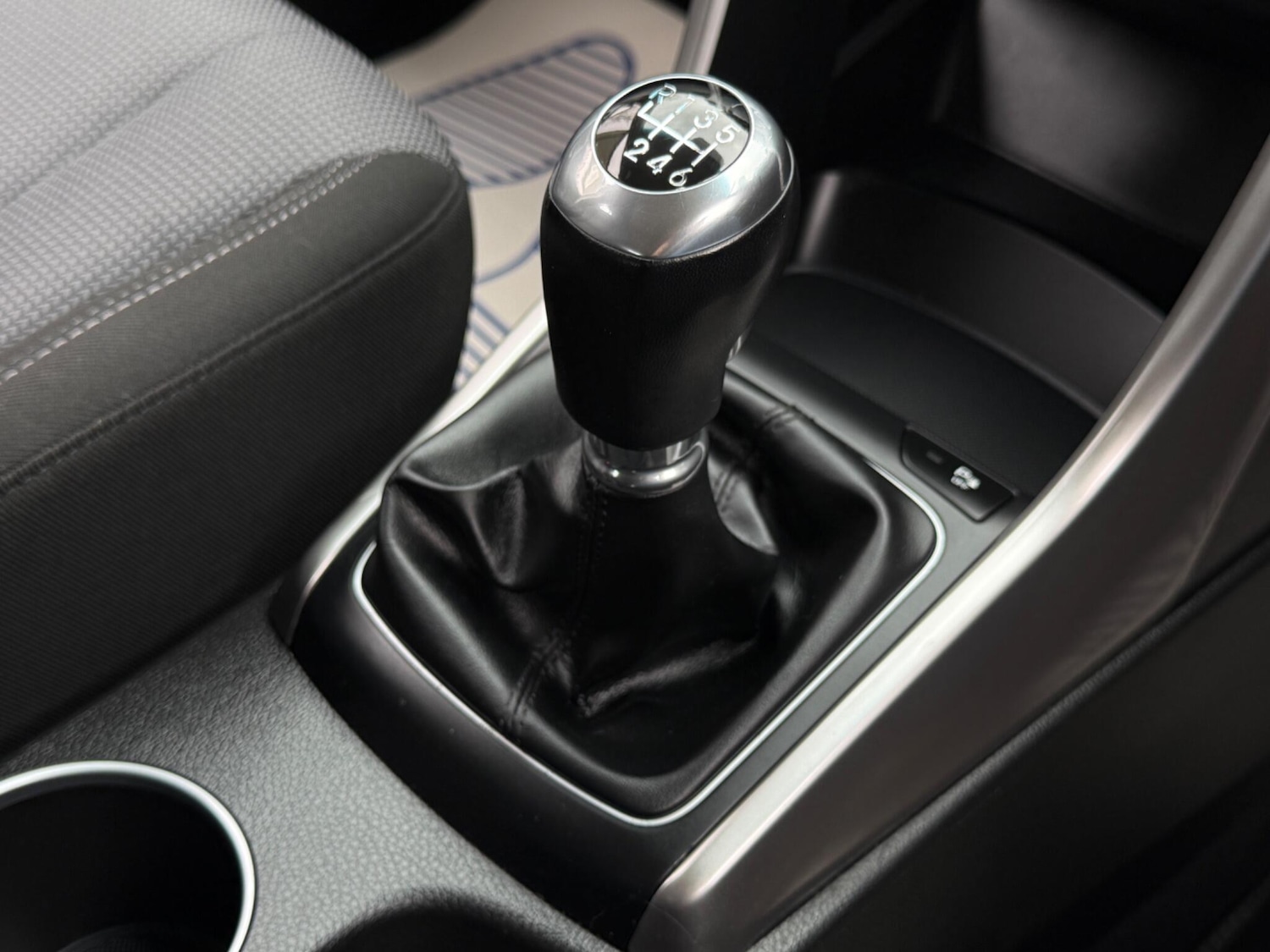 Used Hyundai i30 2015 for sale - 77705136: Photo 49