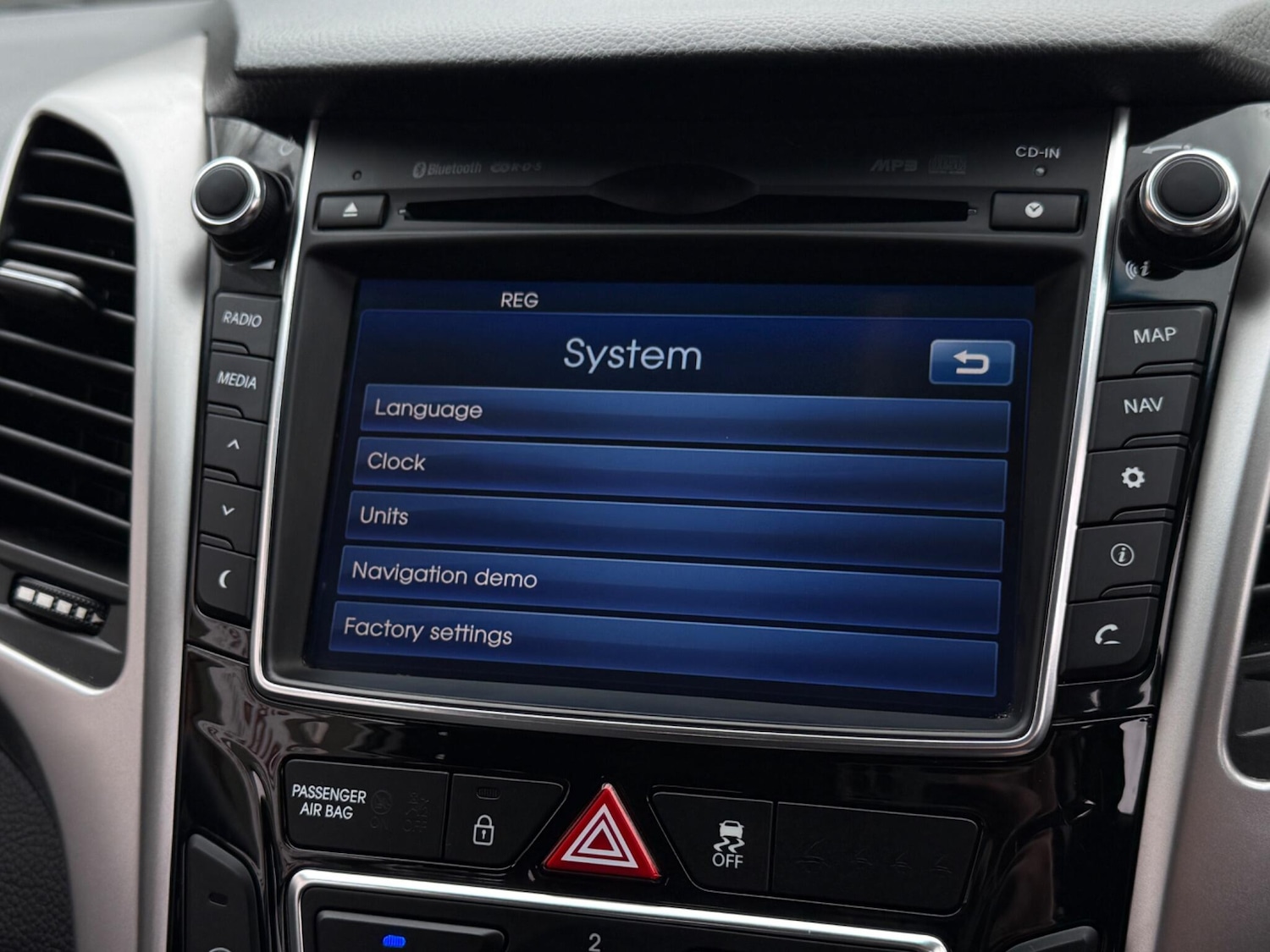 Used Hyundai i30 2015 for sale - 77705136: Photo 57