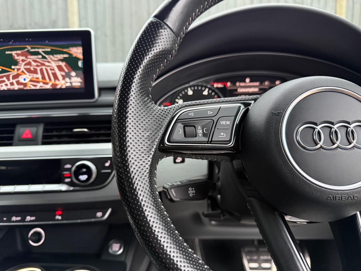 Used Audi A4 Avant 2017 for sale - 77400854: Photo 35