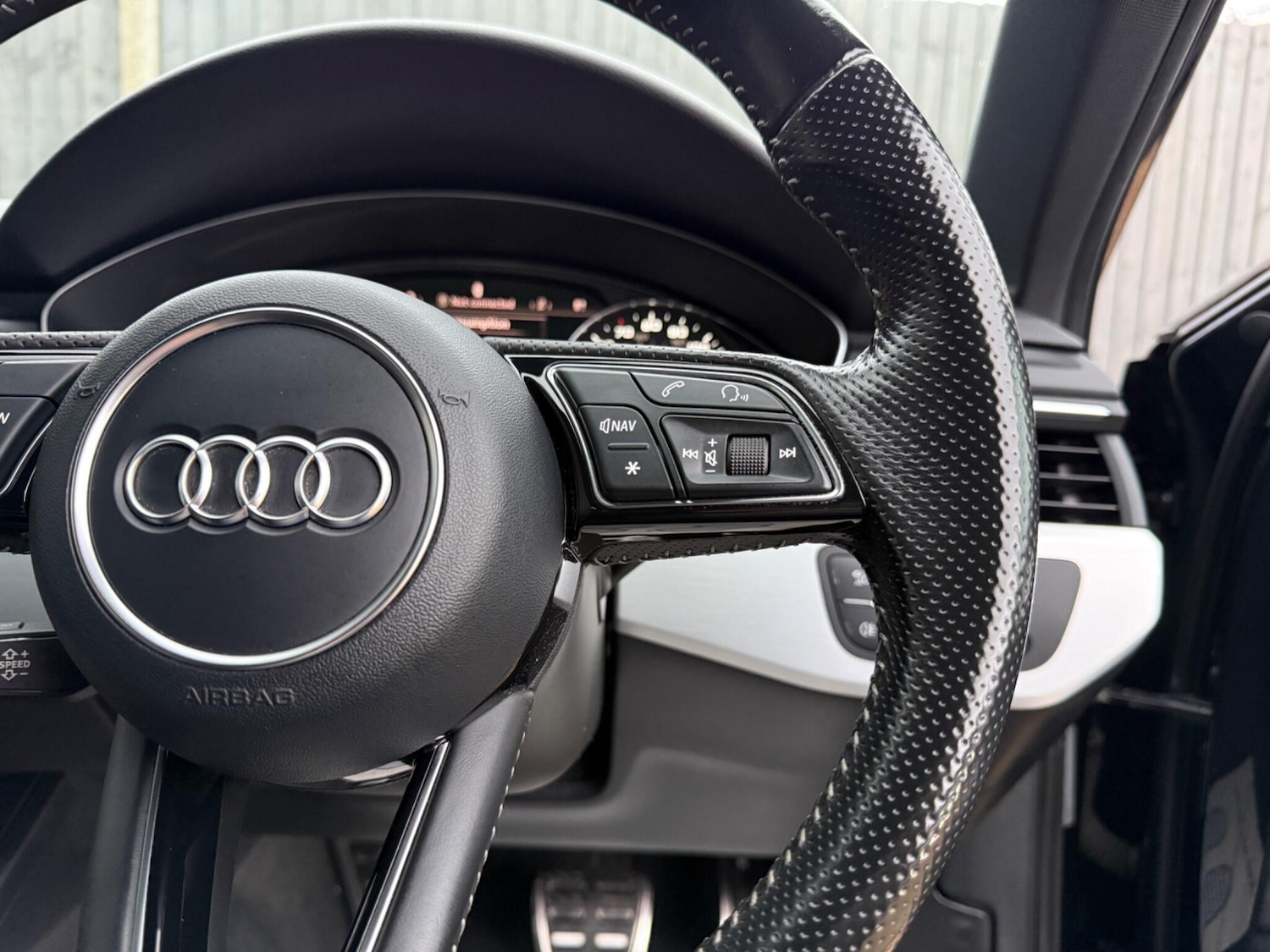 Used Audi A4 Avant 2017 for sale - 77400854: Photo 36