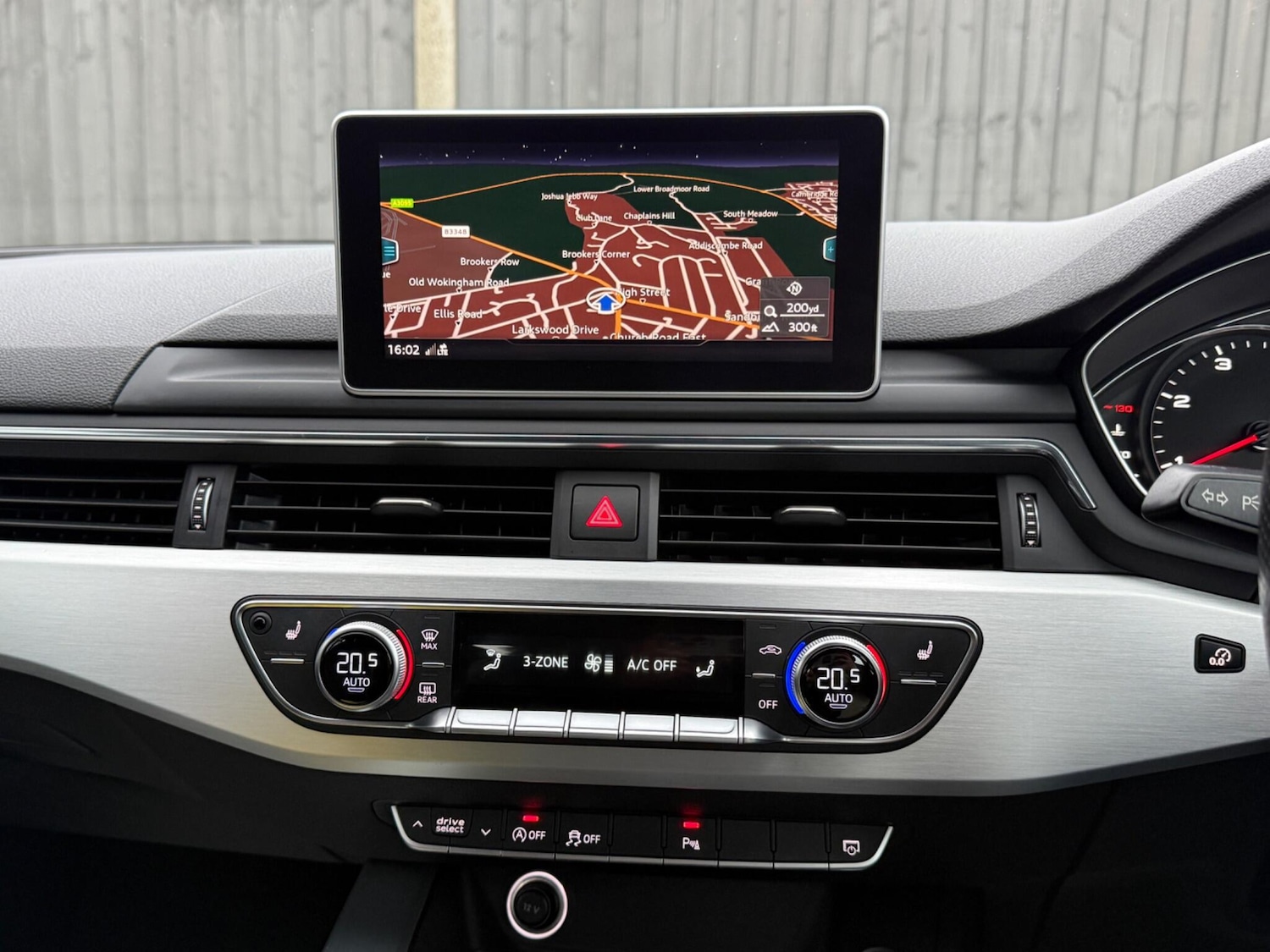 Used Audi A4 Avant 2017 for sale - 77400854: Photo 63