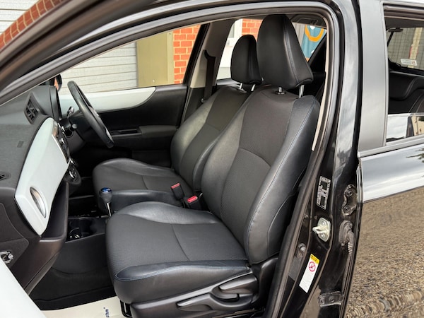 Used Toyota Yaris 2012 for sale - 75552902: Photo 27