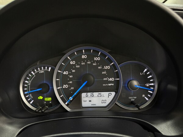Used Toyota Yaris 2012 for sale - 75552902: Photo 37