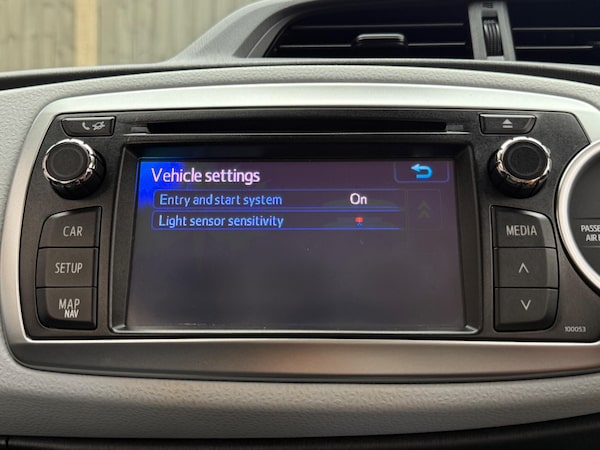 Used Toyota Yaris 2012 for sale - 75552902: Photo 39