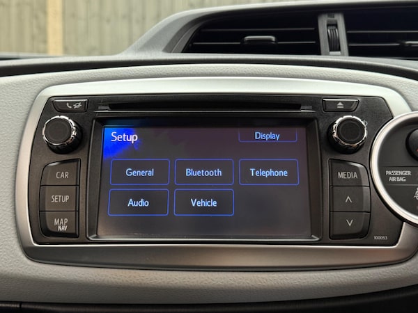 Used Toyota Yaris 2012 for sale - 75552902: Photo 48
