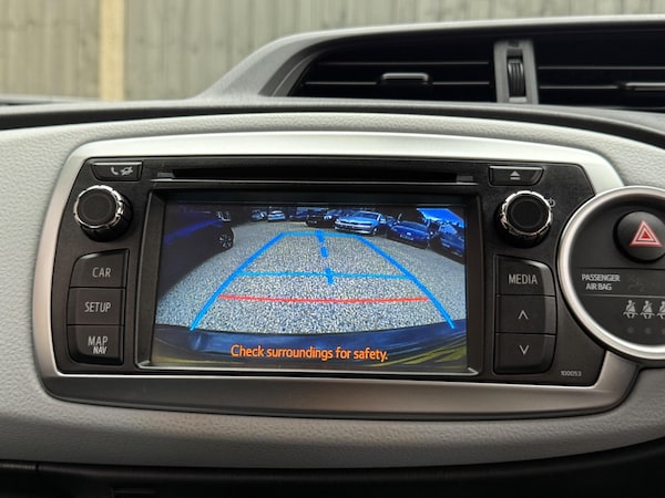 Used Toyota Yaris 2012 for sale - 75552902: Photo 7