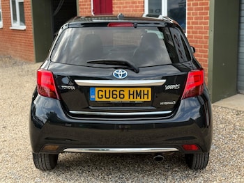 Used Toyota Yaris 2017 for sale - 75430496: Photo