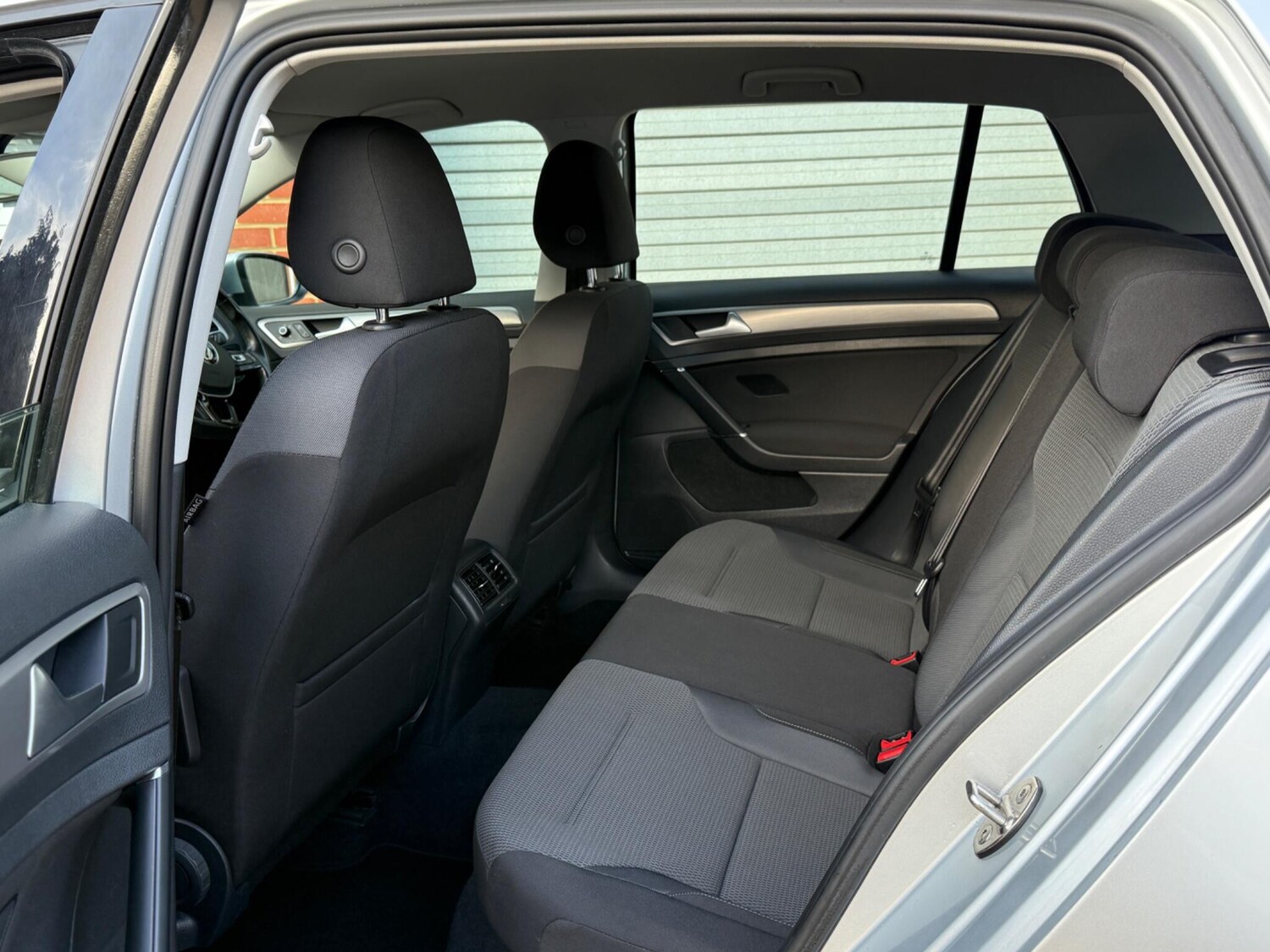 Used Volkswagen Golf 2015 for sale - 77242397: Photo 12