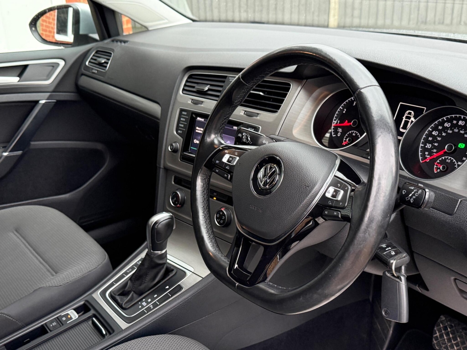 Used Volkswagen Golf 2015 for sale - 77242397: Photo 15