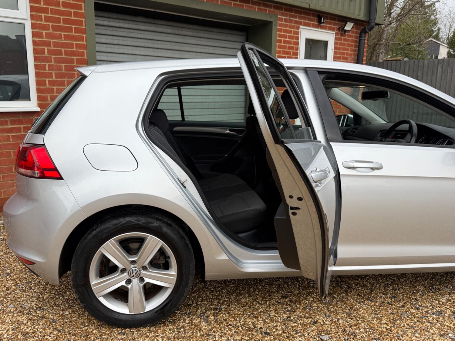 Used Volkswagen Golf 2015 for sale - 77242397: Photo 19