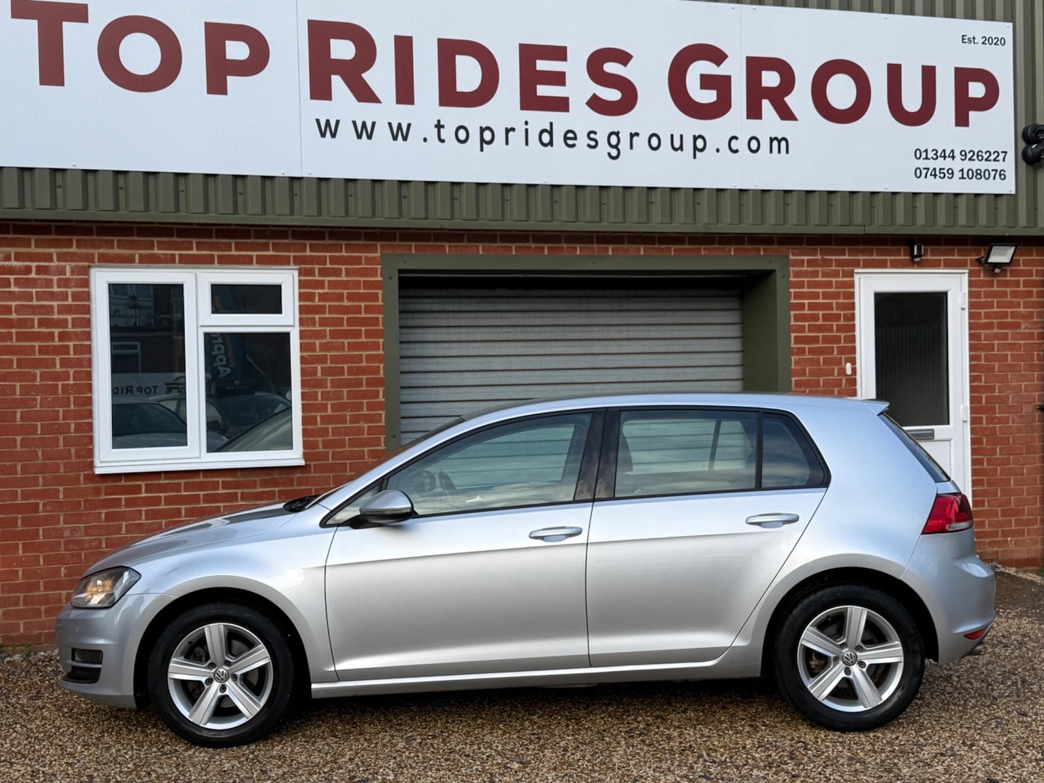 Used Volkswagen Golf 2015 for sale - 77242397: Photo 2