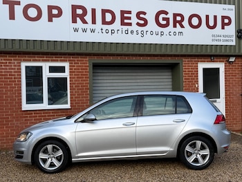 Used Volkswagen Golf 2015 for sale - 77242397: Photo