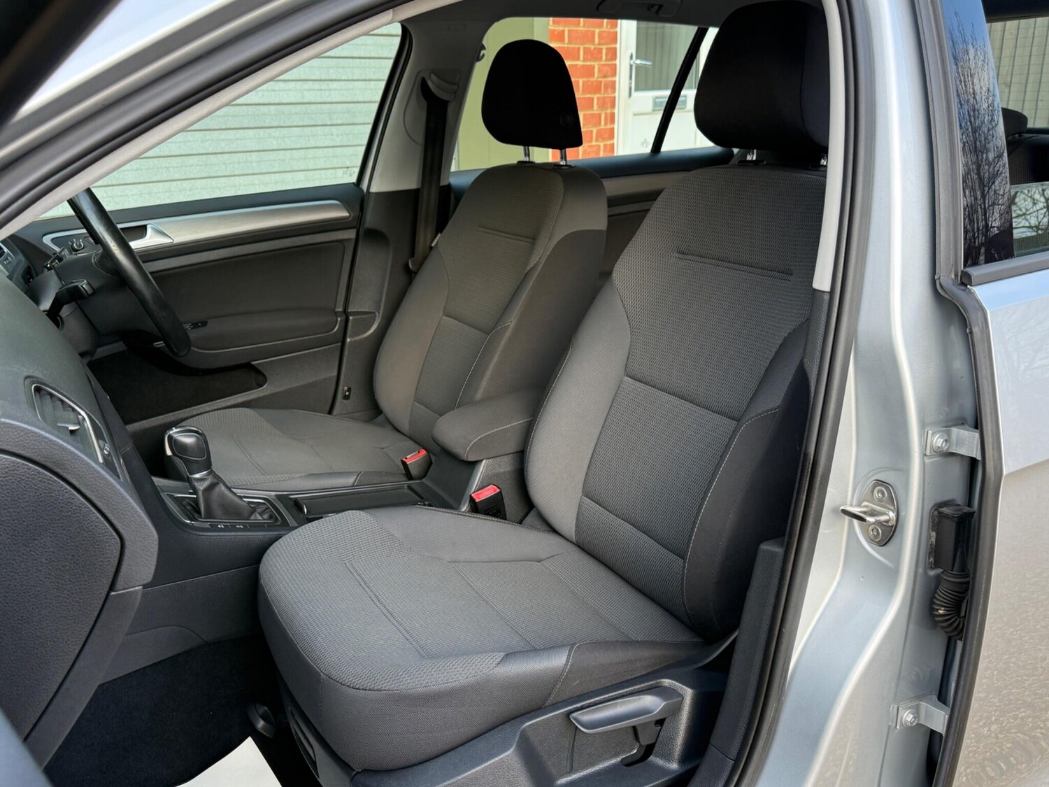 Used Volkswagen Golf 2015 for sale - 77242397: Photo 30