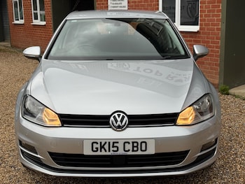 Used Volkswagen Golf 2015 for sale - 77242397: Photo