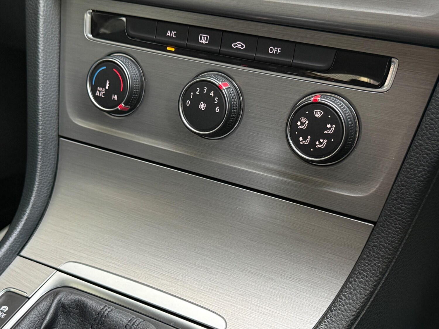 Used Volkswagen Golf 2015 for sale - 77242397: Photo 48