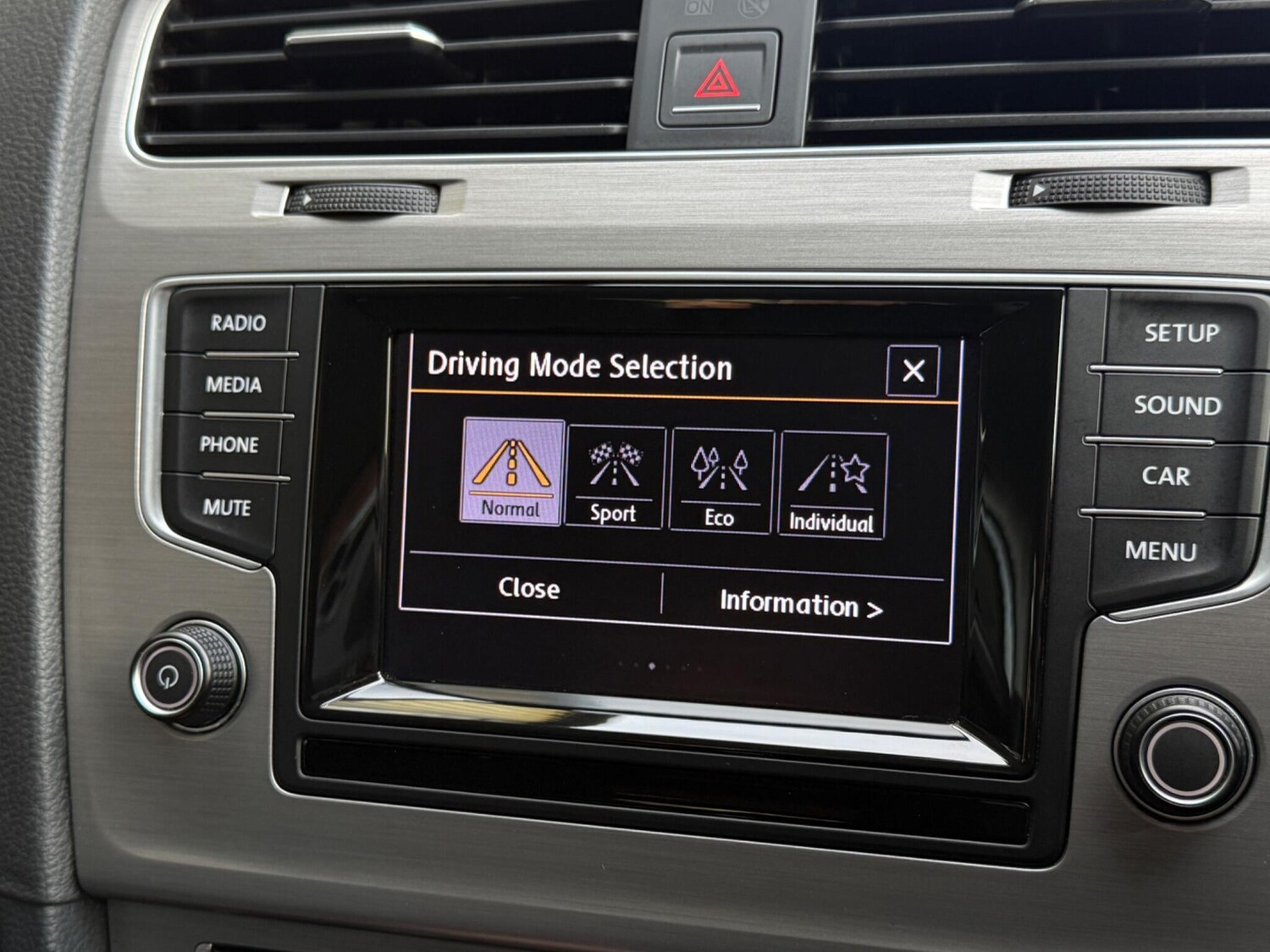 Used Volkswagen Golf 2015 for sale - 77242397: Photo 55