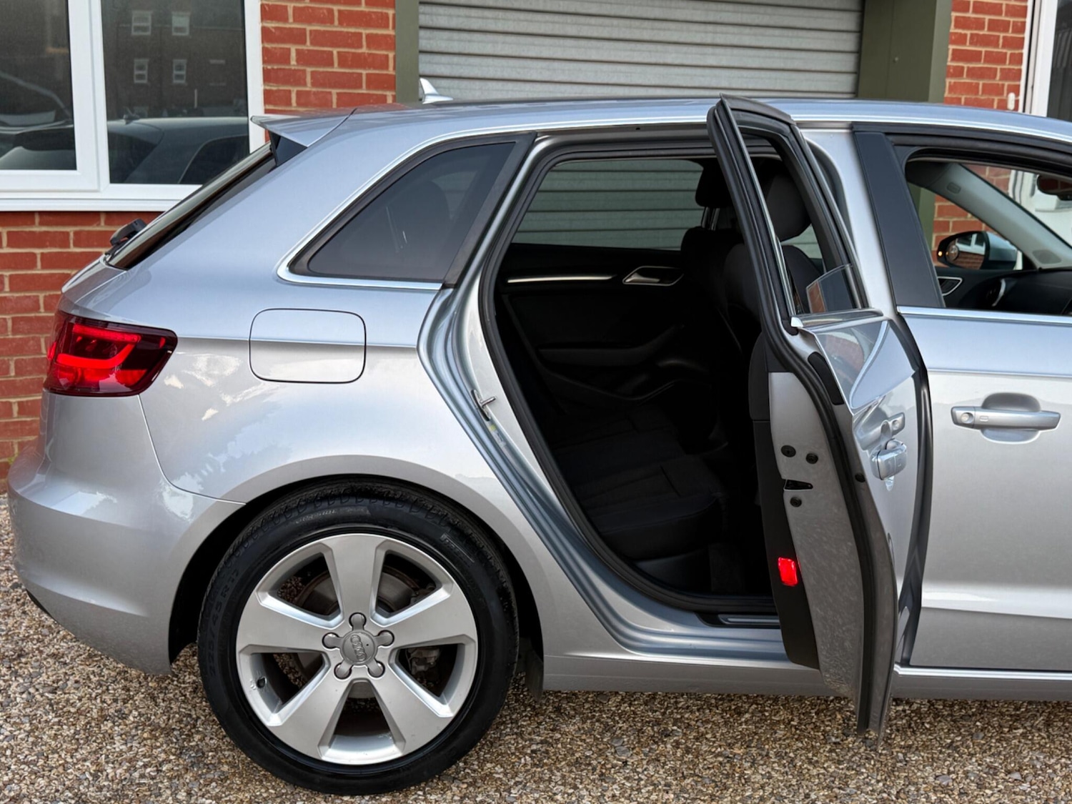 Used Audi A3 2015 for sale - 76759273: Photo 17