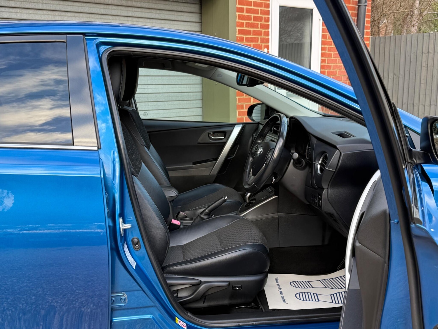 Used Toyota Auris 2014 for sale - 76899621: Photo 11