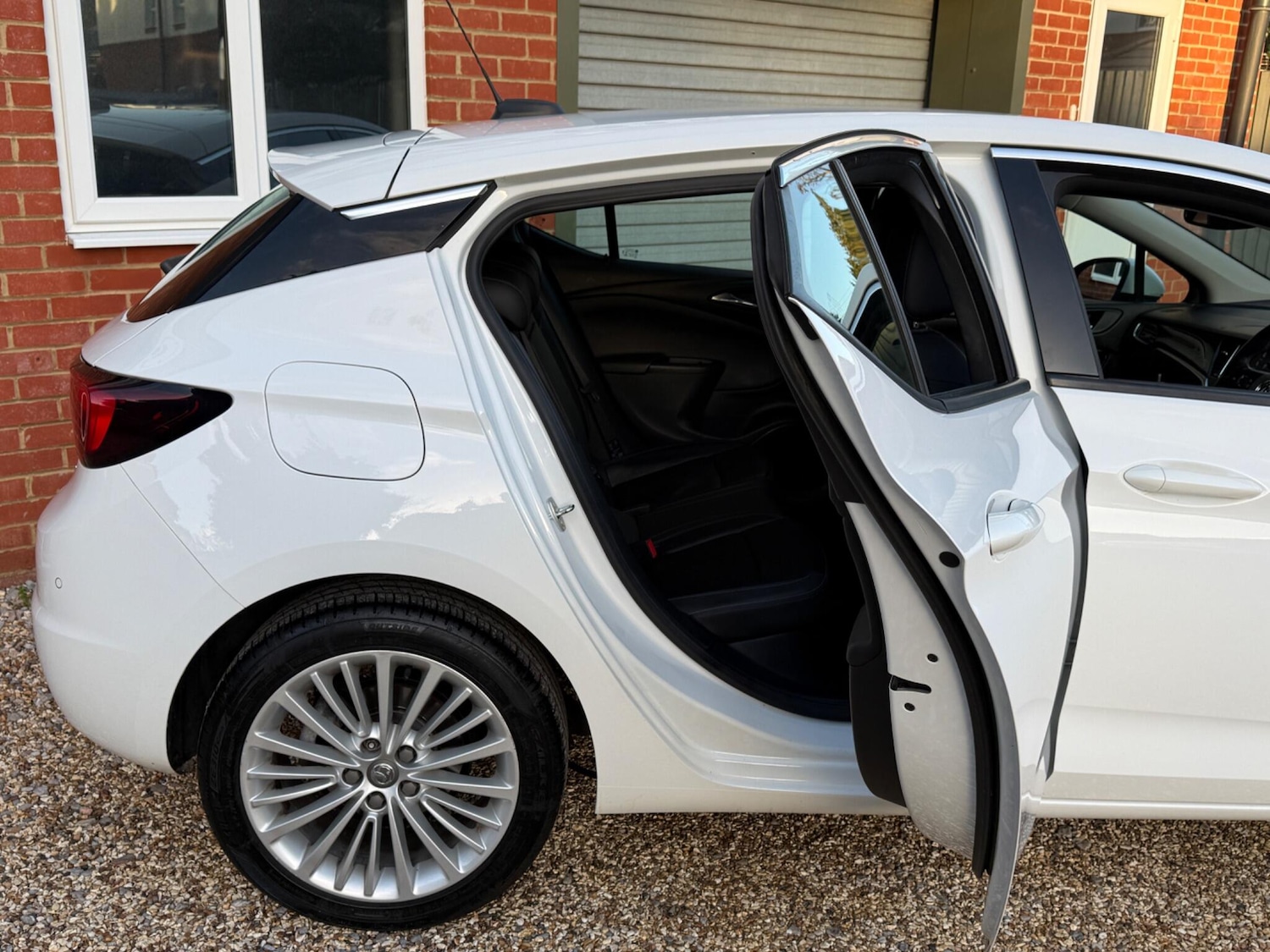 Used Vauxhall Astra for sale - 77016810: Photo 17